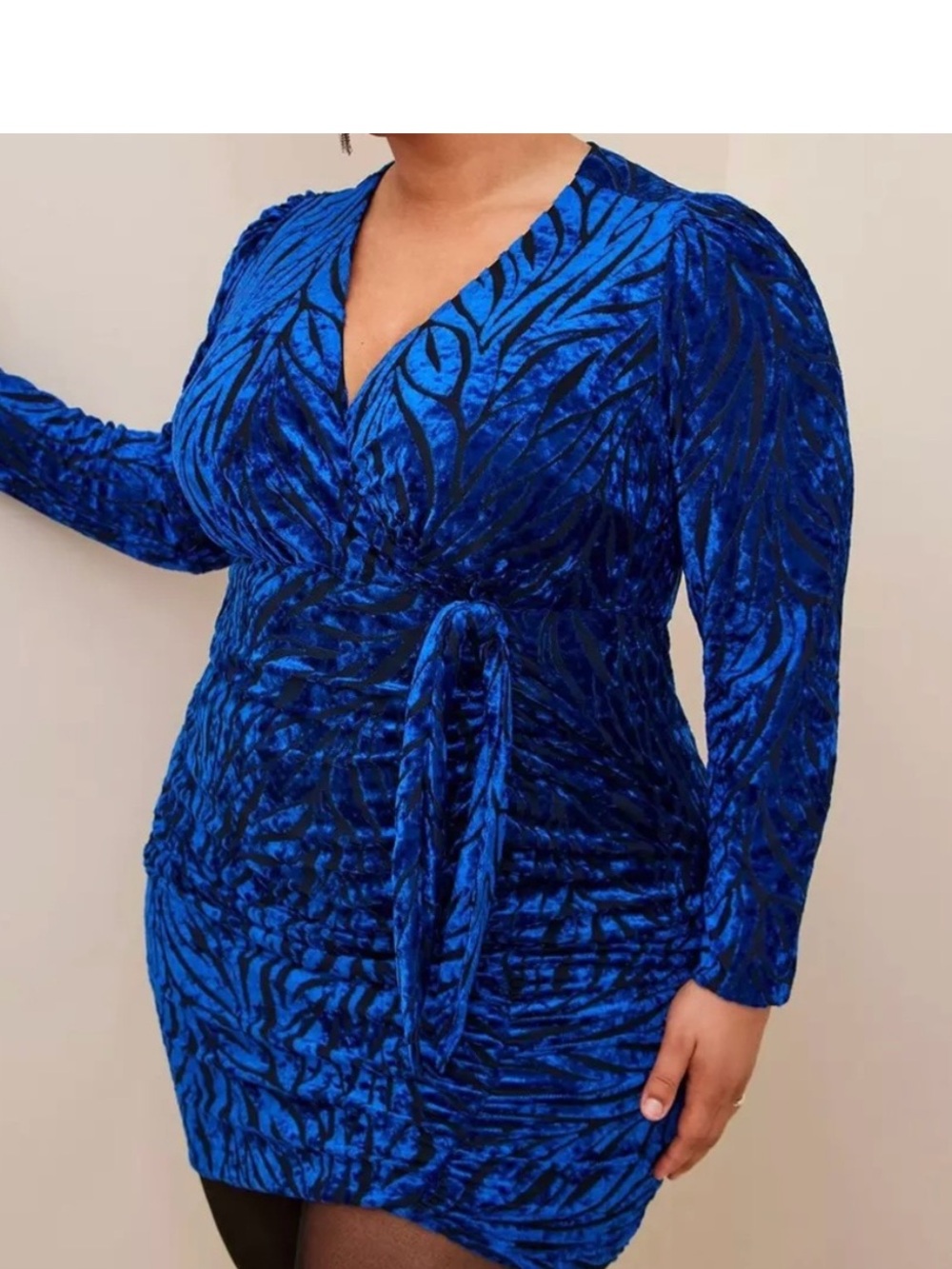Torrid Velvet High Slit Dress Women’s Size 18 Long Sleeve Stretch Curvy Cocktail